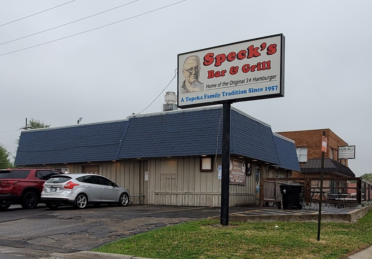Specks Bar & Grill